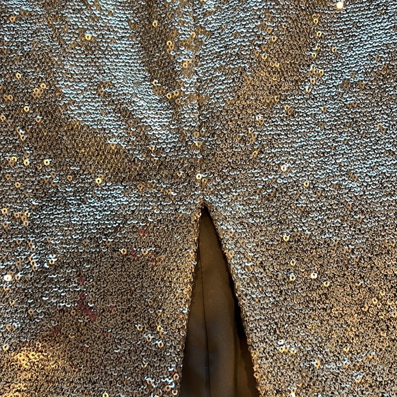 Sequin skirt with split - Picture 3 of 6